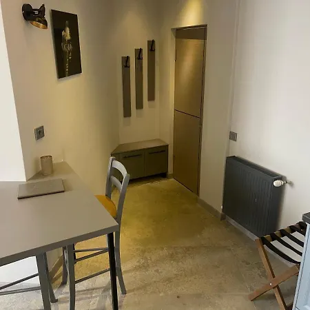Engels Apartment *